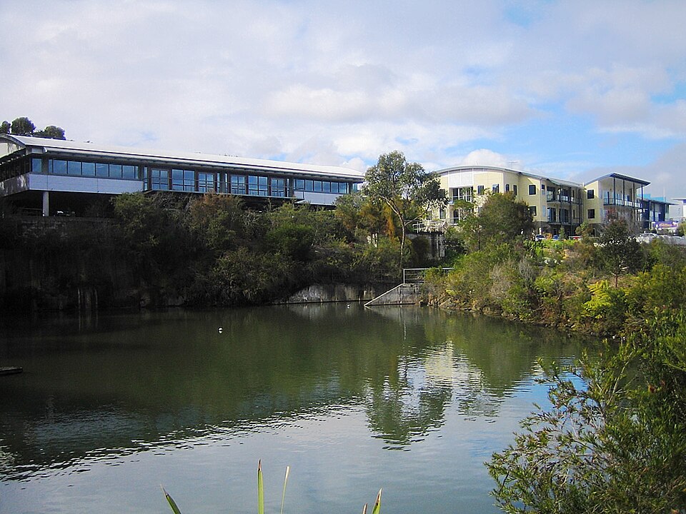 Belrose Cascades trail
